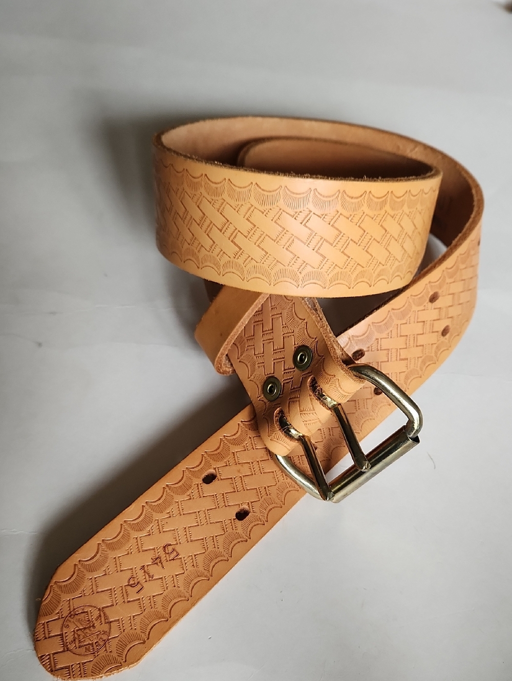 NEW WITHOUT TAG / Klein Tools Embossed Leather Belt in Natural Tan